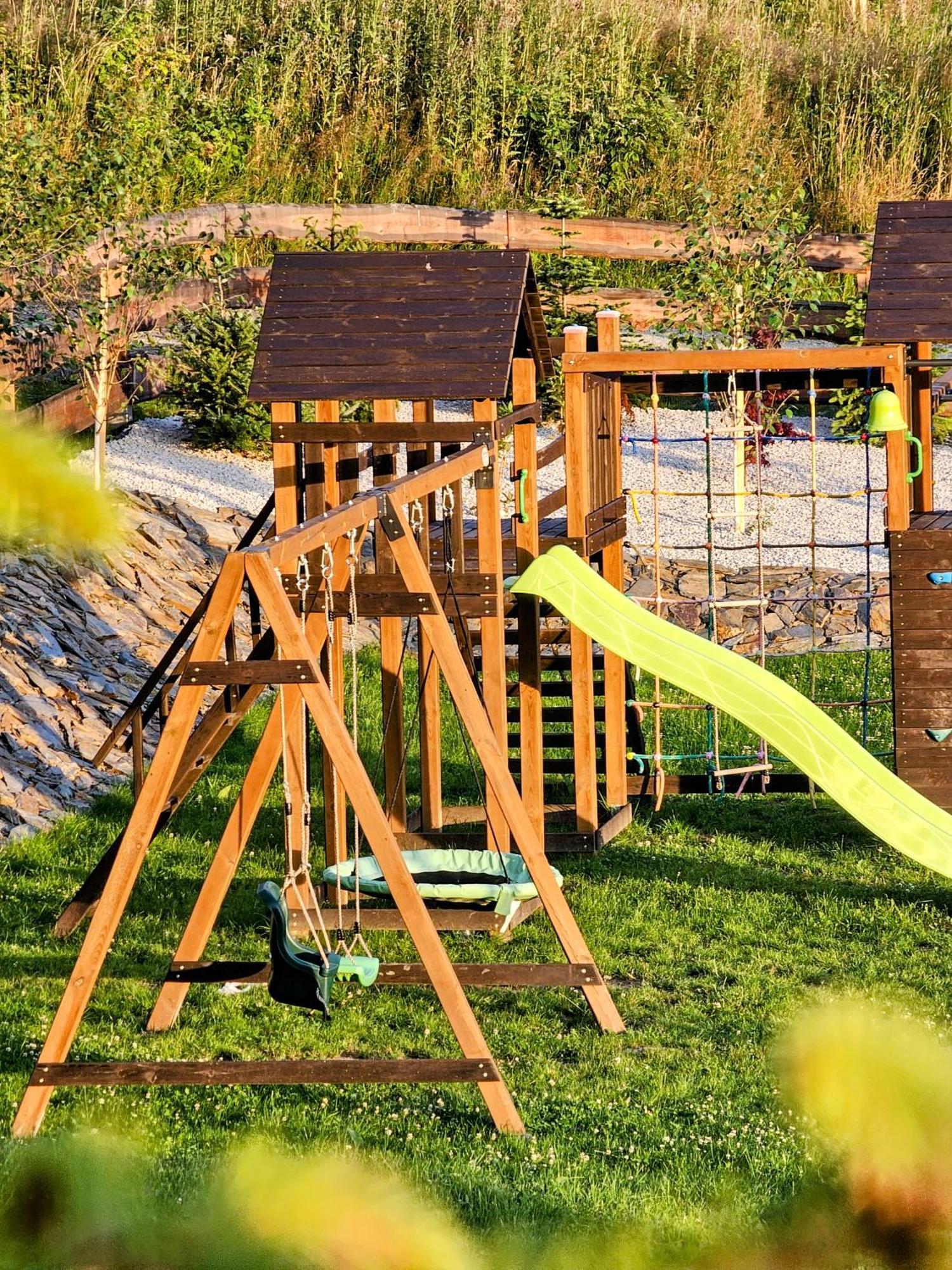 Osada Sierpnica - Uroczy dom z kominkiem w Górach Sowich Exterior foto